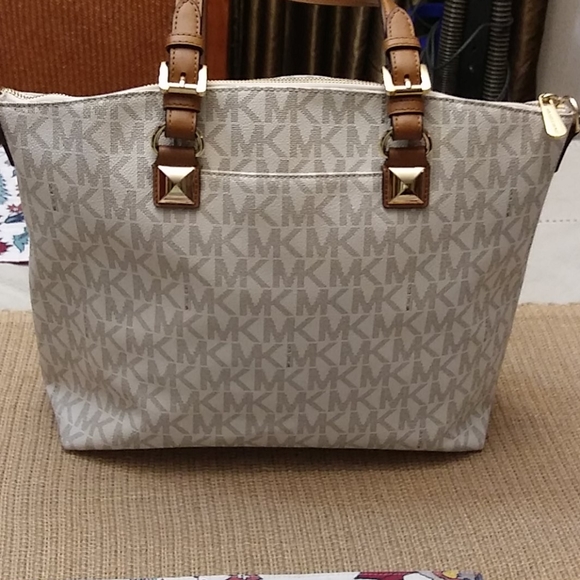 ❤Michael kors purse (NWOT) ❤ - Picture 6 of 8